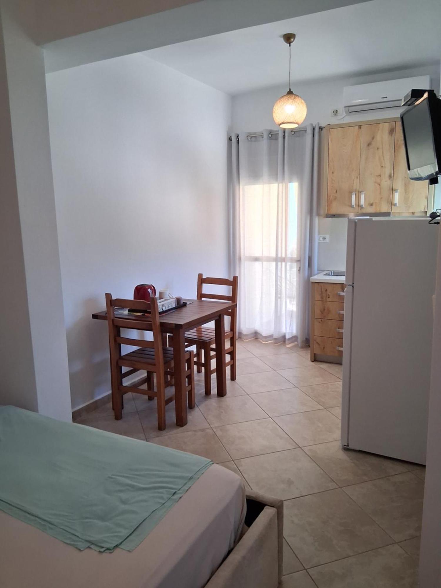 Rooms With View Himare Phòng bức ảnh